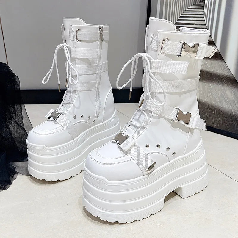 2026 New Punk Style Platform Women's Booties Luxury Dark Rivet Side Zipper Design Women's Rock Biker Boots Fall Winter Style